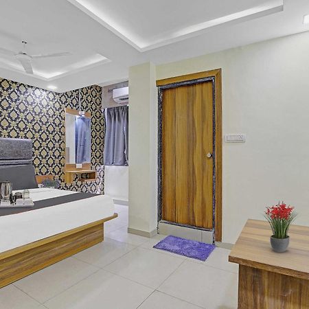 Hotel O Hill View Vadodara Bagian luar foto
