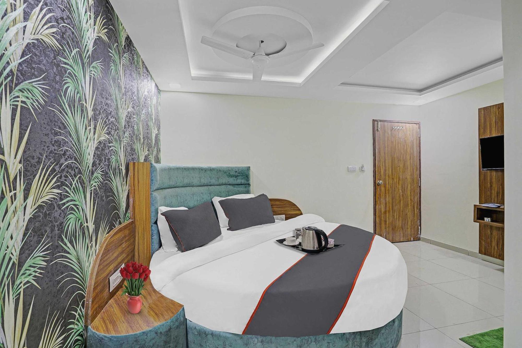 Hotel O Hill View Vadodara Bagian luar foto